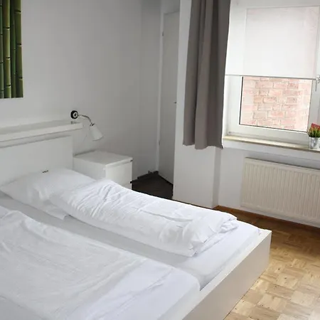 Schwarzer Adler 3* 뫼르스