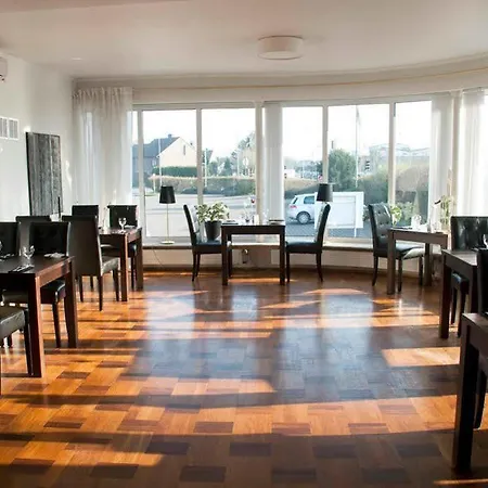 Schwarzer Adler 뫼르스