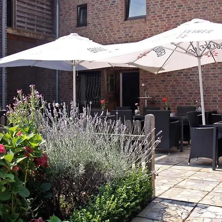 호텔 Schwarzer Adler 뫼르스