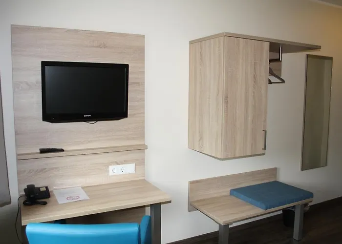 Schwarzer Adler 3* Мёрс